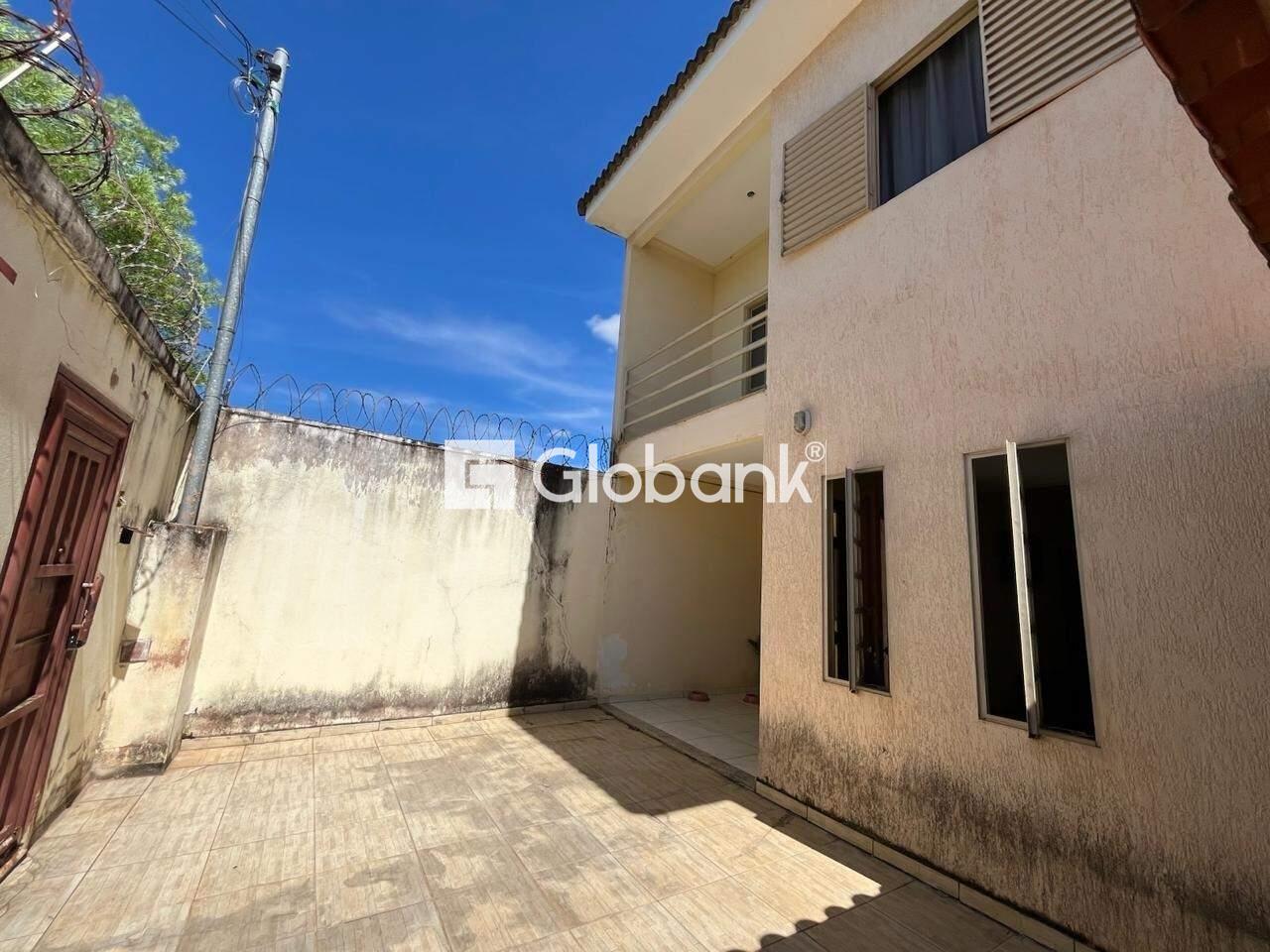 Casa 4 quartos à venda Barcelona Park 200m² Montes Claros MG: FACHADA