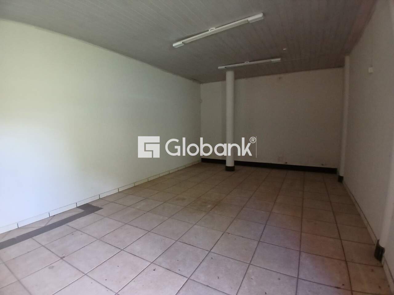 Casa comercial para aluguel Alice Maia 350m² Montes Claros MG: Sala 1