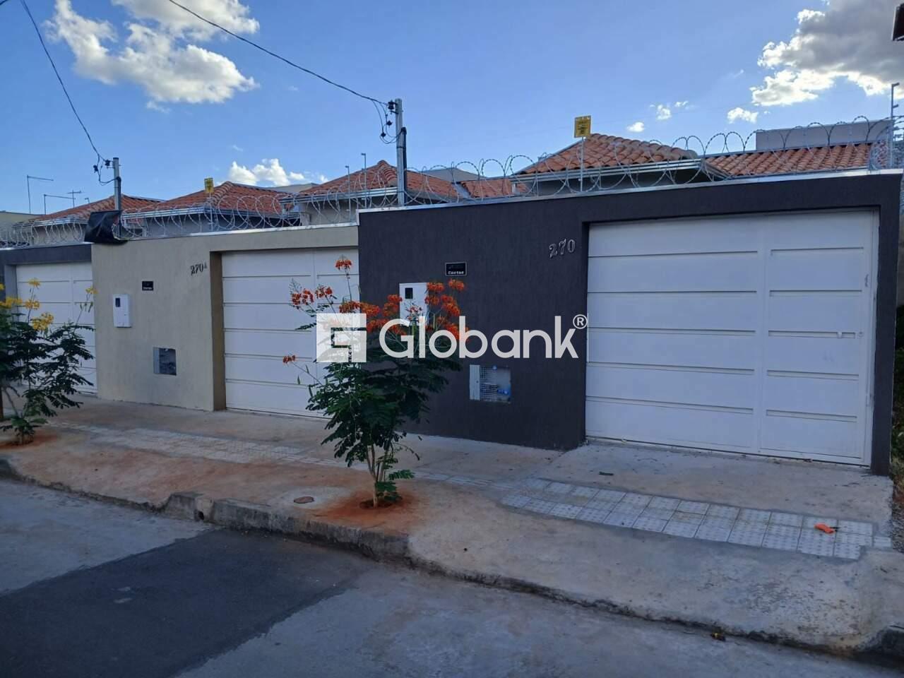 Casa 2 quartos à venda Independência 50m² Montes Claros MG: 