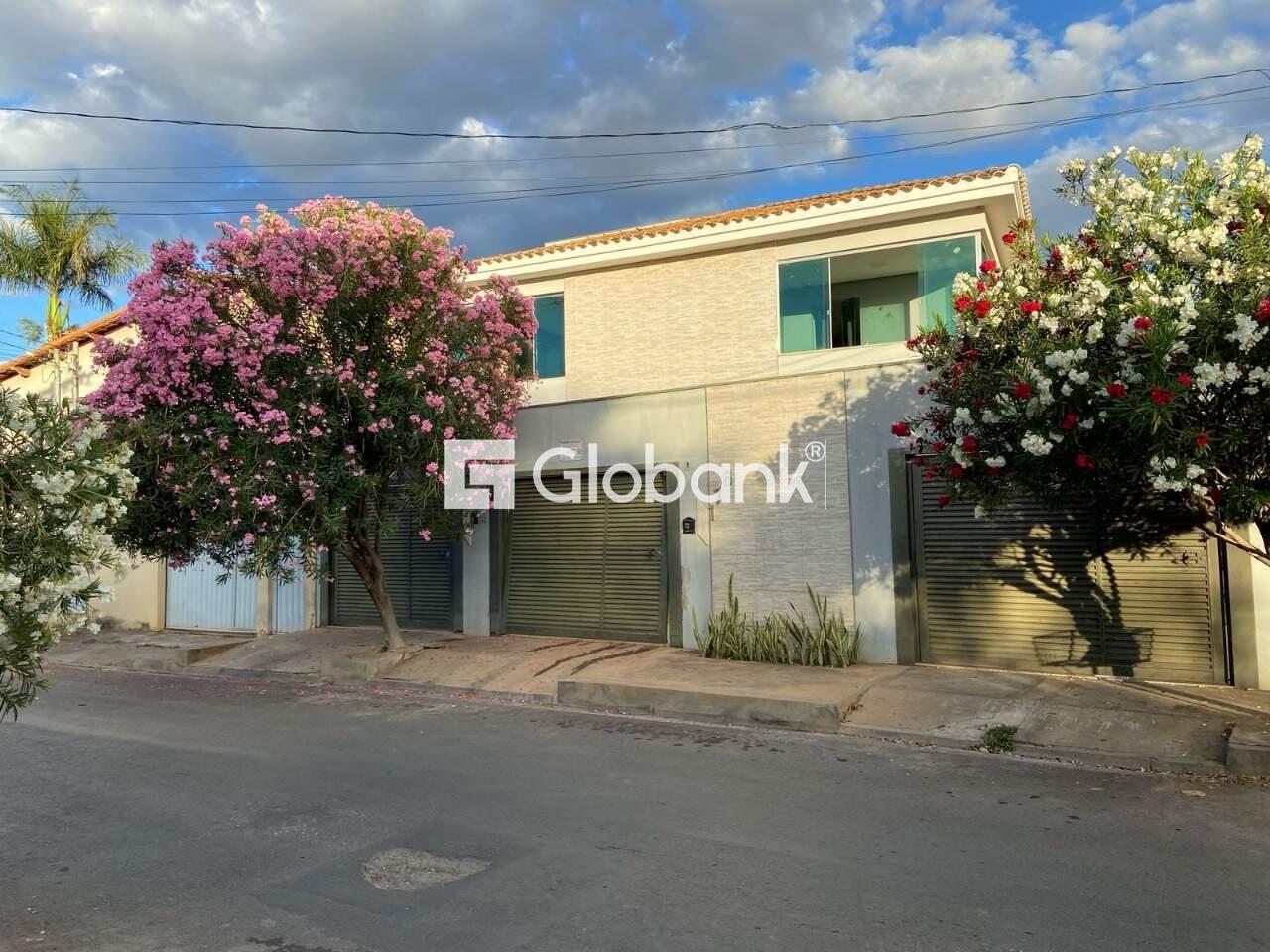 Casa 9 quartos à venda Barcelona Park 450m² Montes Claros MG: FACHADA DA CASA