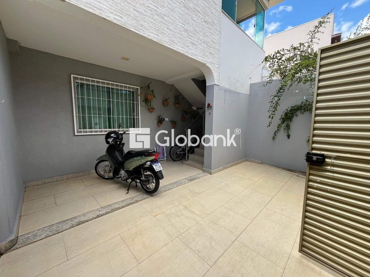 Casa 9 quartos à venda Barcelona Park 450m² Montes Claros MG: 