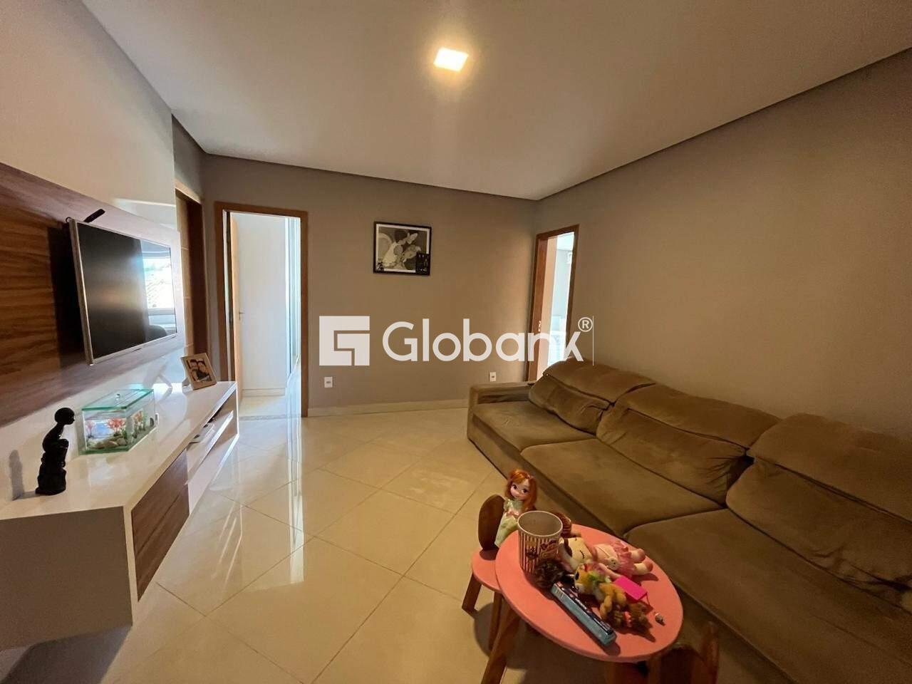 Casa 9 quartos à venda Barcelona Park 450m² Montes Claros MG: APARTAMNETO 01-SALA