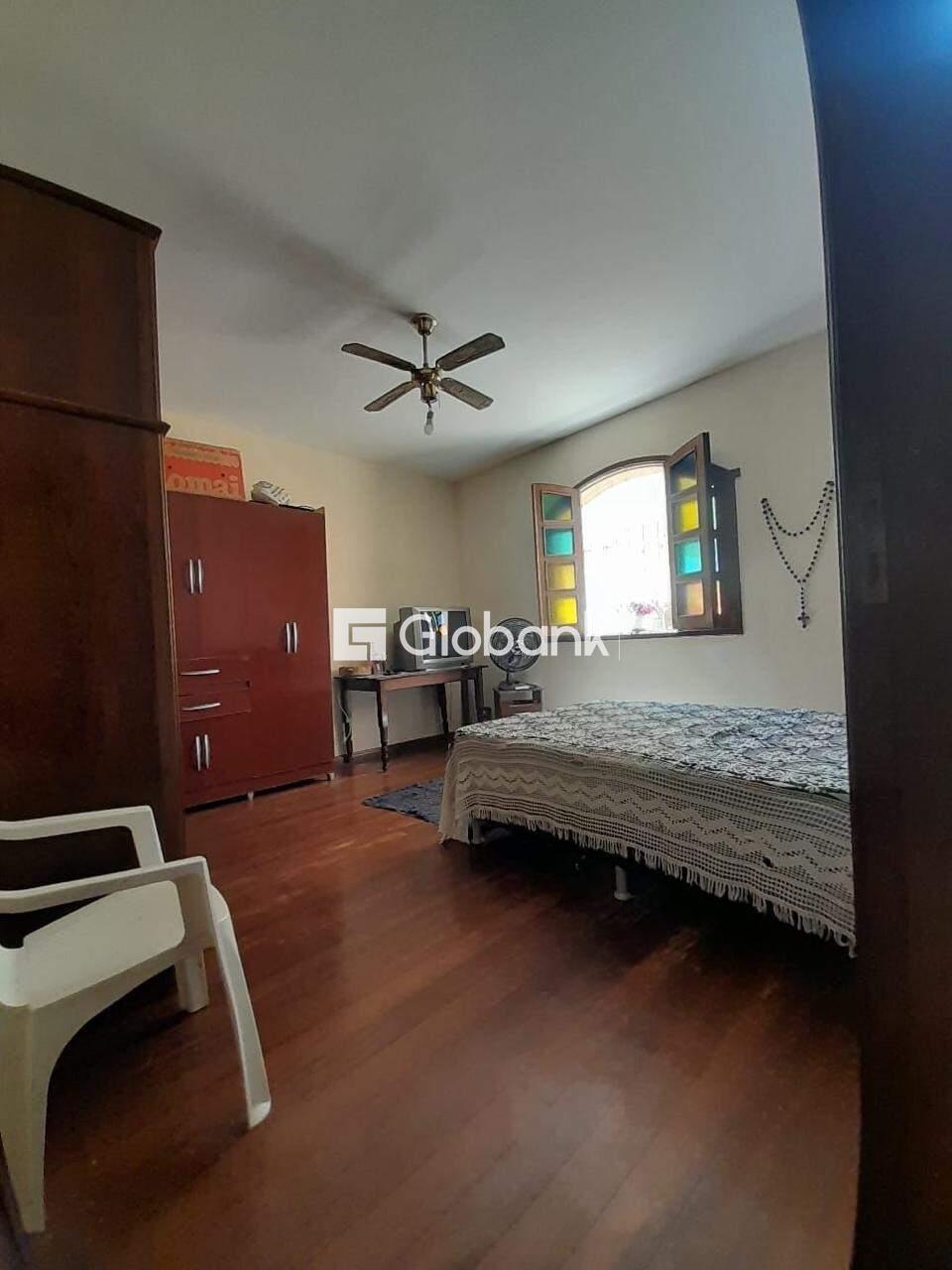 Casa 5 quartos à venda Todos os Santos 300m² Montes Claros MG: 