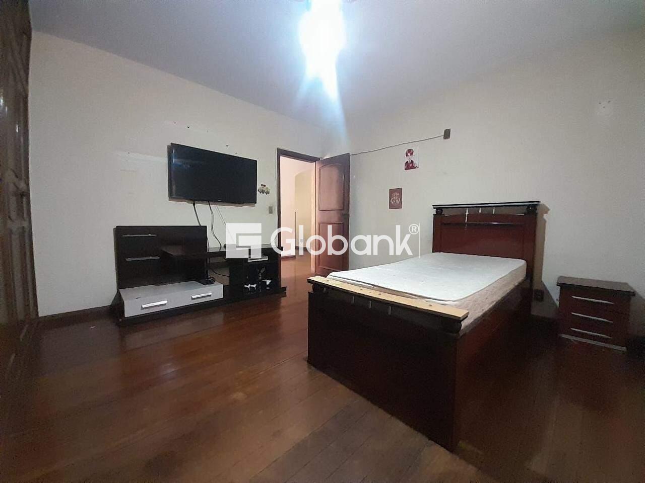 Casa 5 quartos à venda Todos os Santos 300m² Montes Claros MG: 