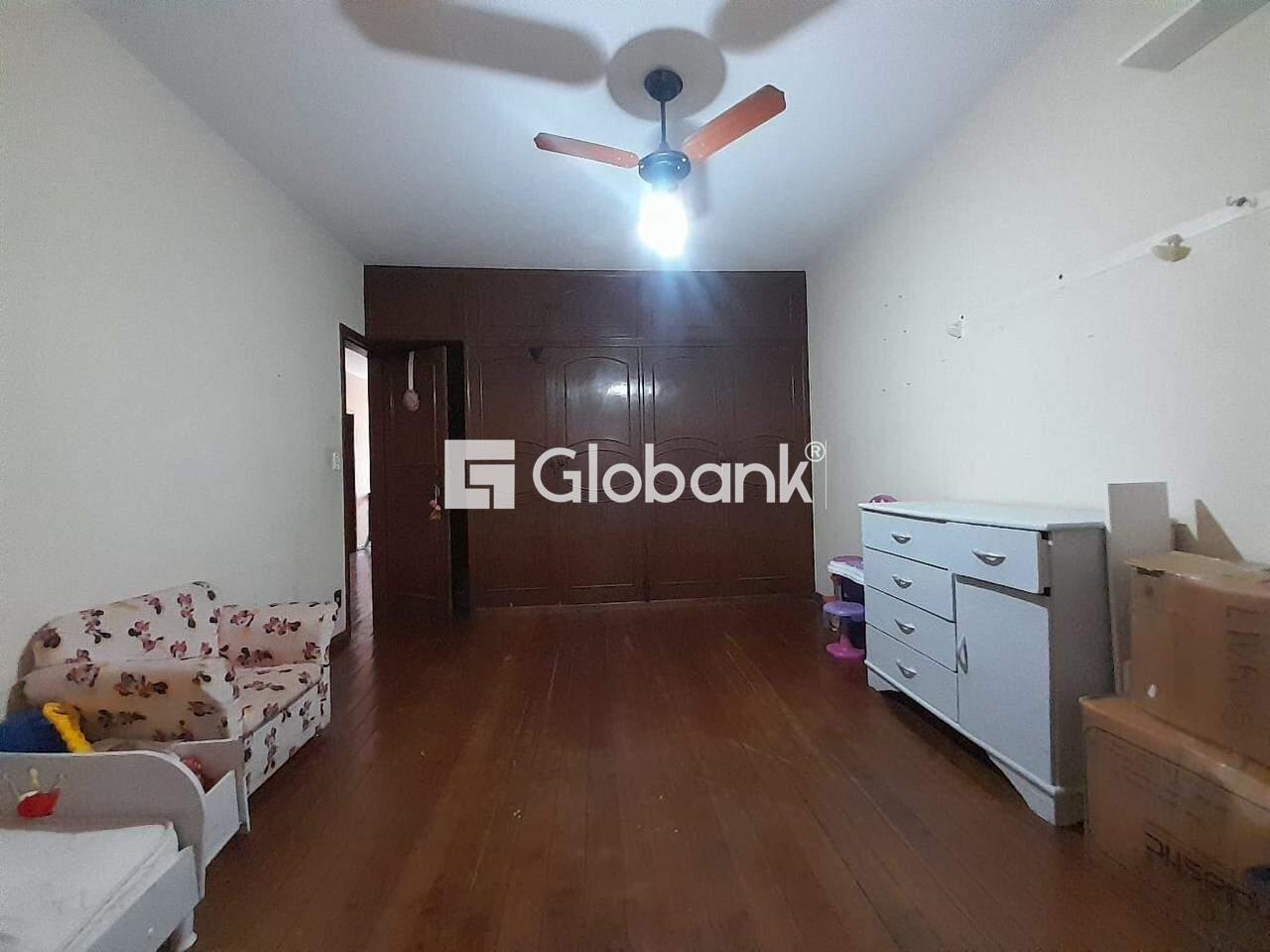 Casa 5 quartos à venda Todos os Santos 300m² Montes Claros MG: 