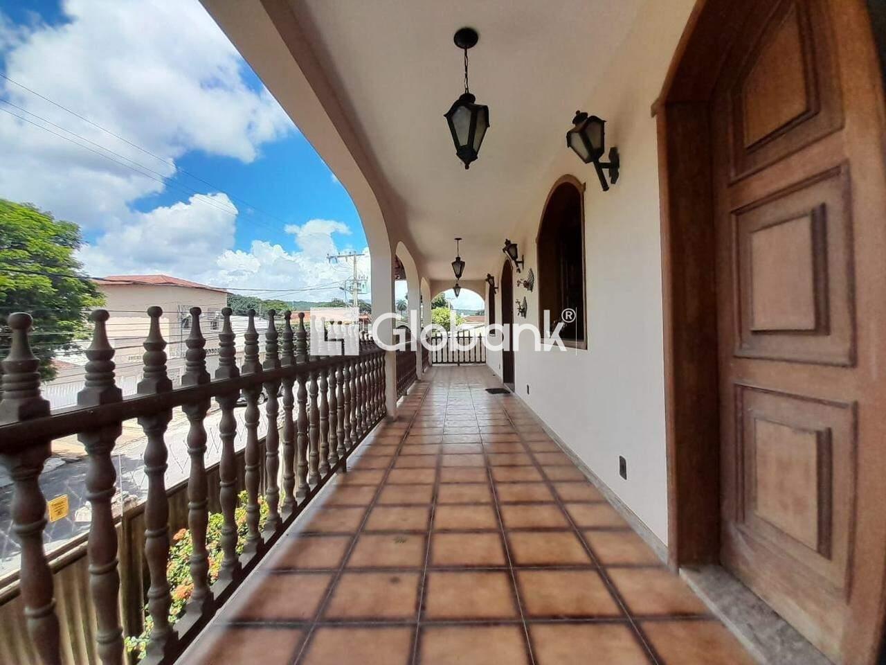 Casa 5 quartos à venda Todos os Santos 300m² Montes Claros MG: 