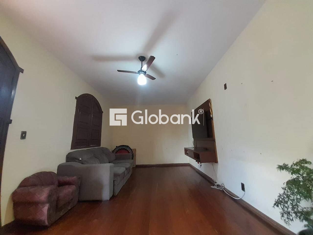 Casa 5 quartos à venda Todos os Santos 300m² Montes Claros MG: 