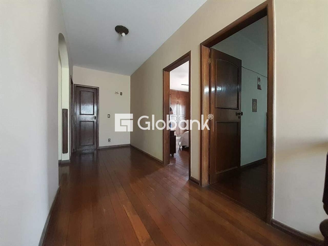 Casa 5 quartos à venda Todos os Santos 300m² Montes Claros MG: 