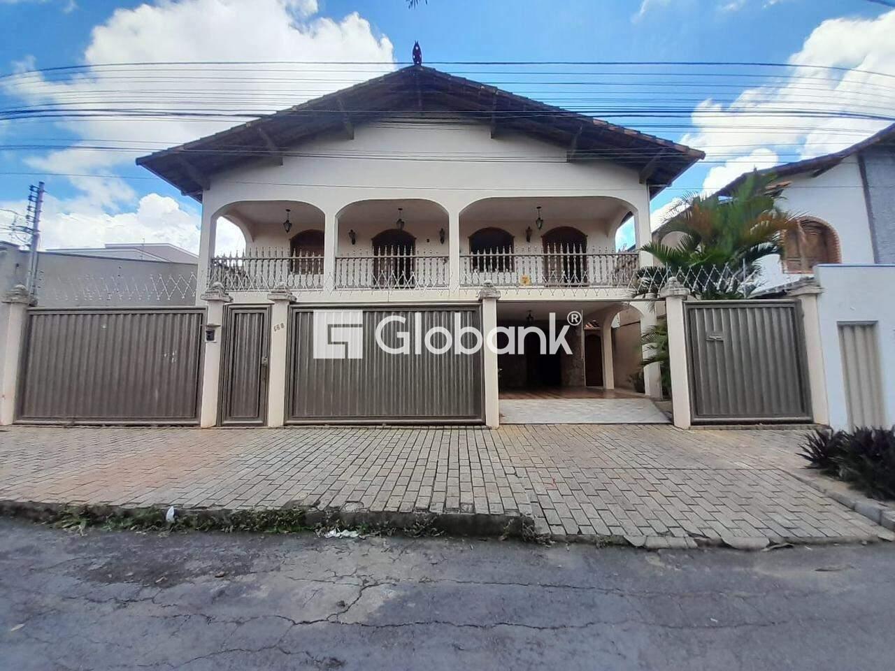 Casa 5 quartos à venda Todos os Santos 300m² Montes Claros MG: 