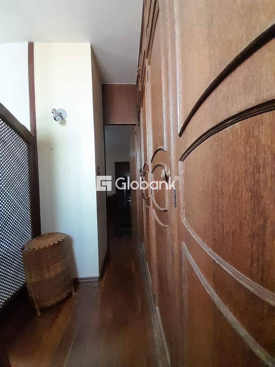 Casa 5 quartos à venda Todos os Santos 300m² Montes Claros MG: 