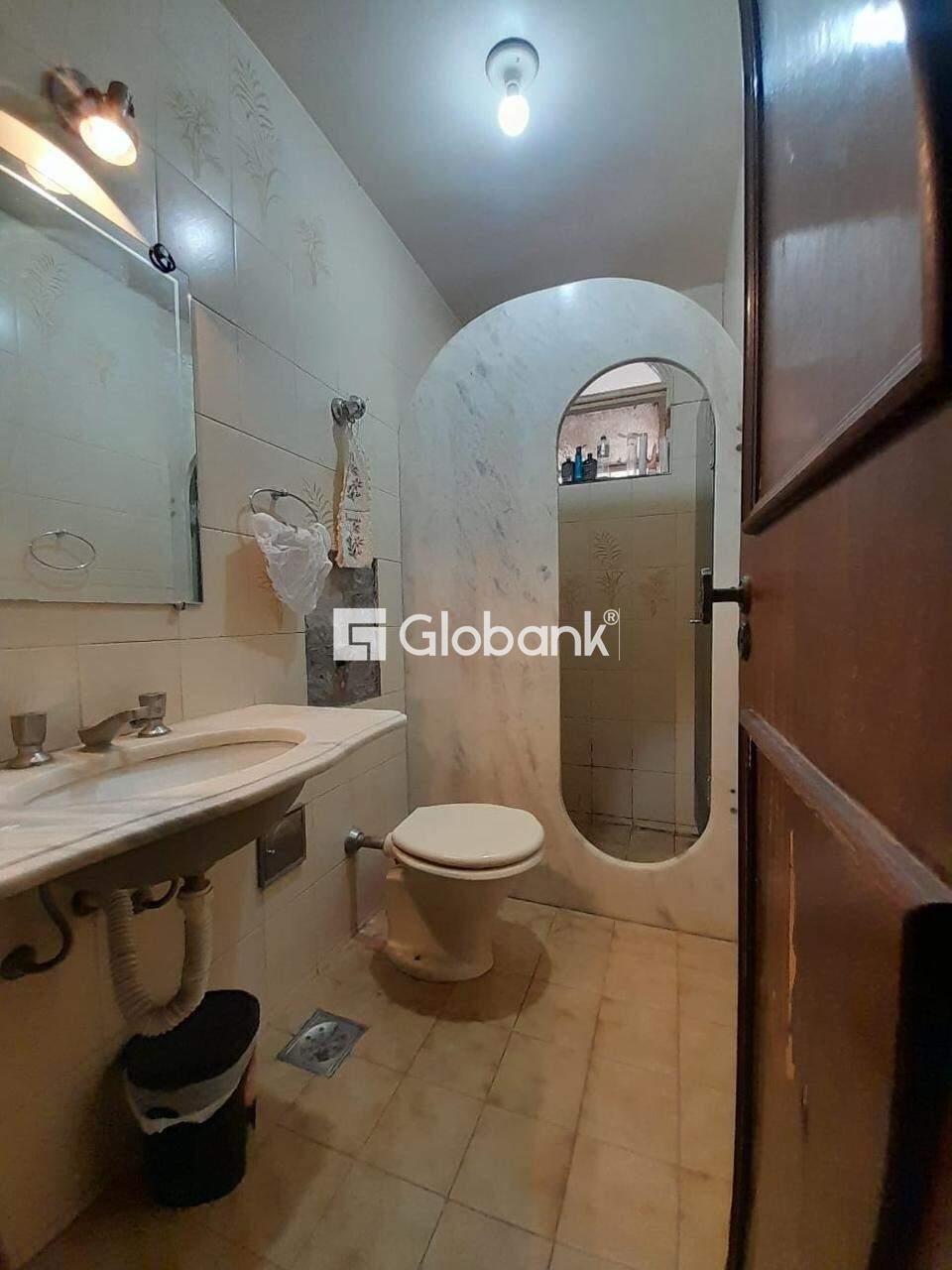 Casa 5 quartos à venda Todos os Santos 300m² Montes Claros MG: 