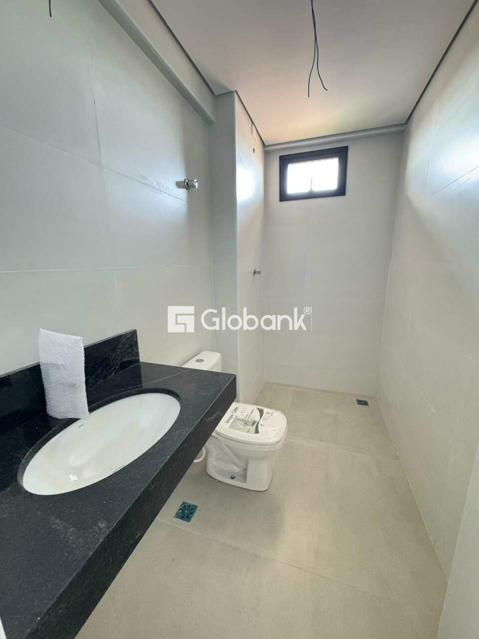 Apartamento 3 quartos à venda Centro 0m² Montes Claros MG: Banheiro