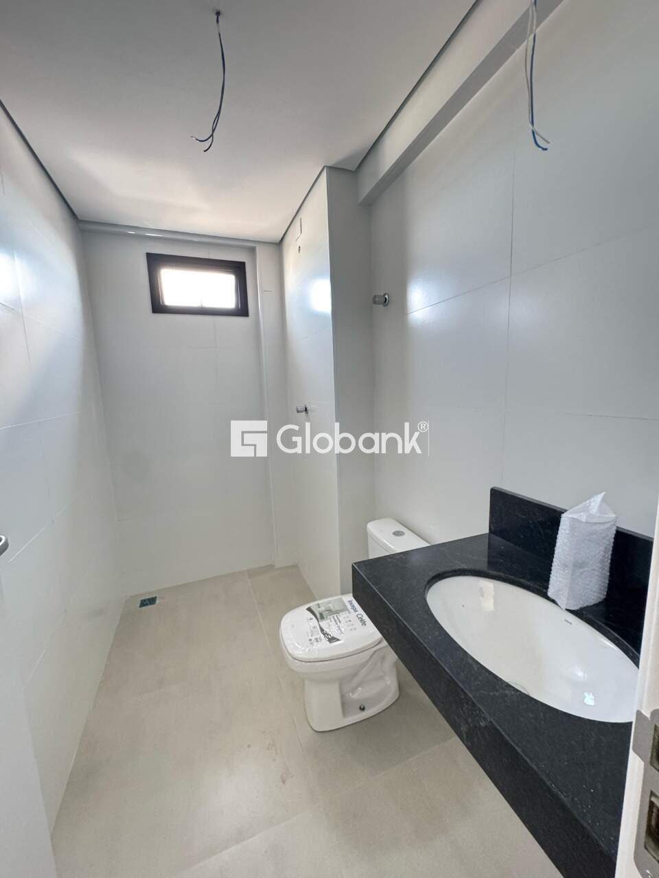 Apartamento 3 quartos à venda Centro 0m² Montes Claros MG: Banheiro