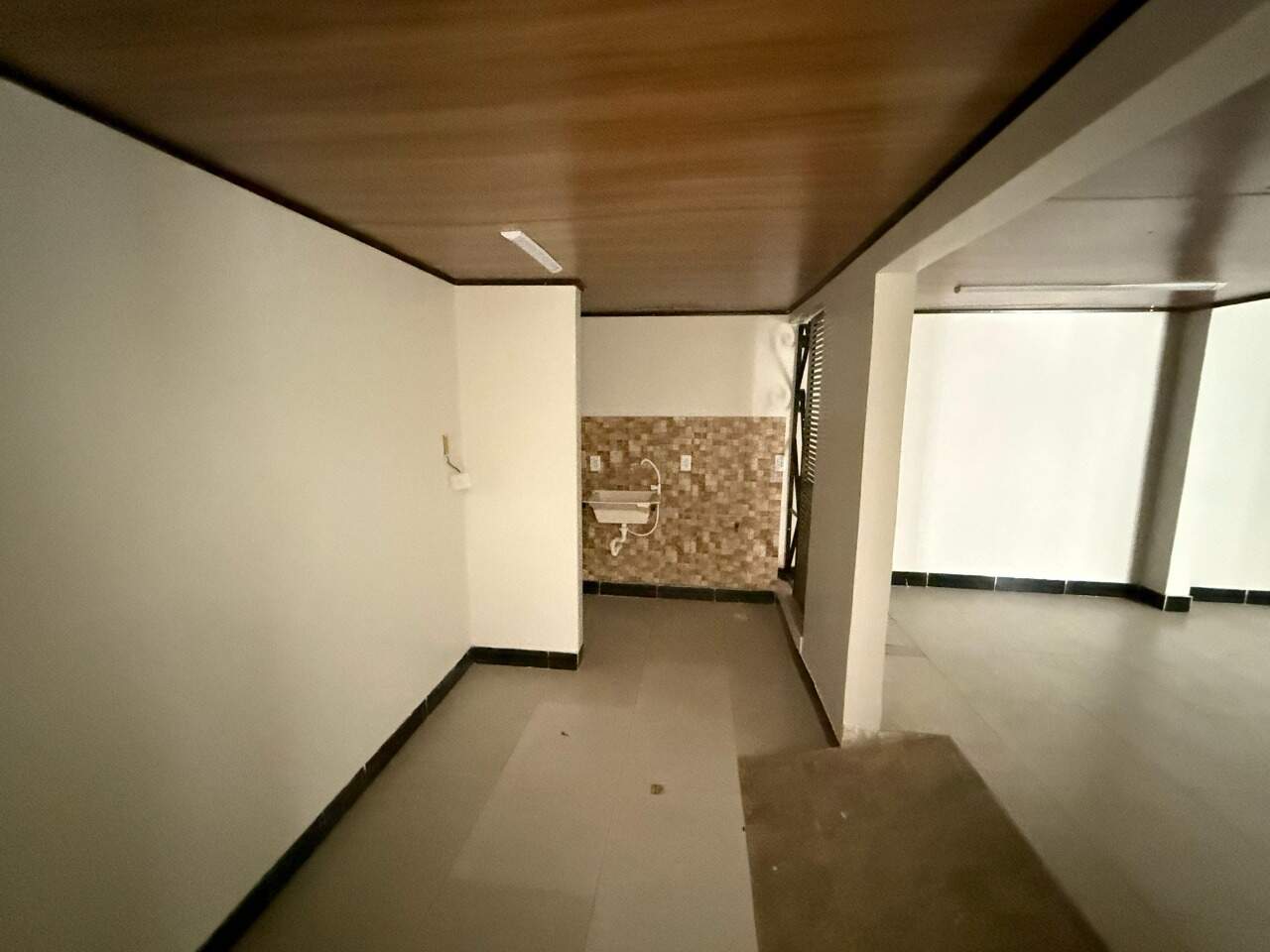 Ponto comercial para aluguel Centro 140m² Montes Claros MG: 