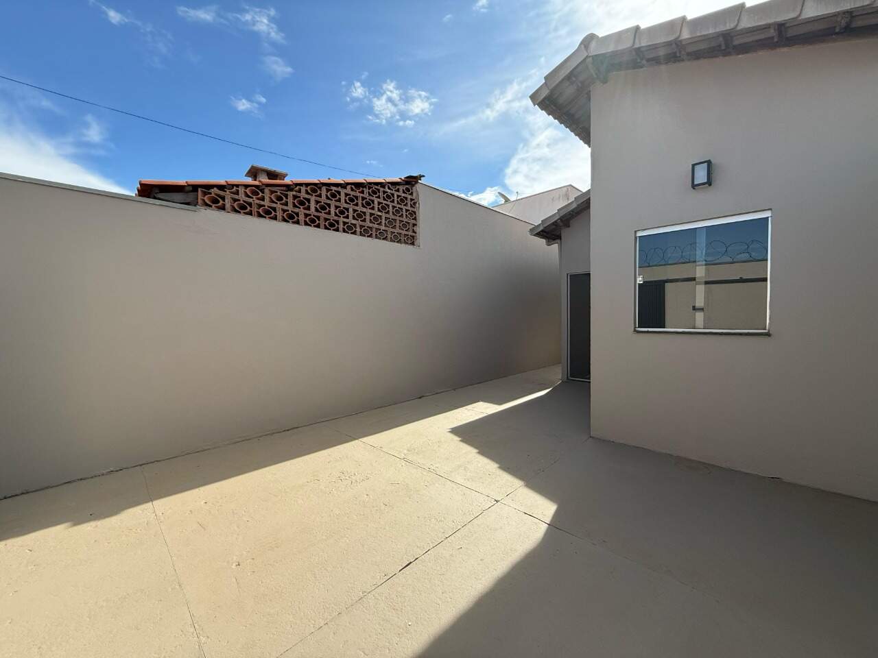 Casa 2 quartos para aluguel Jardim Olímpico 70m² Montes Claros MG: 