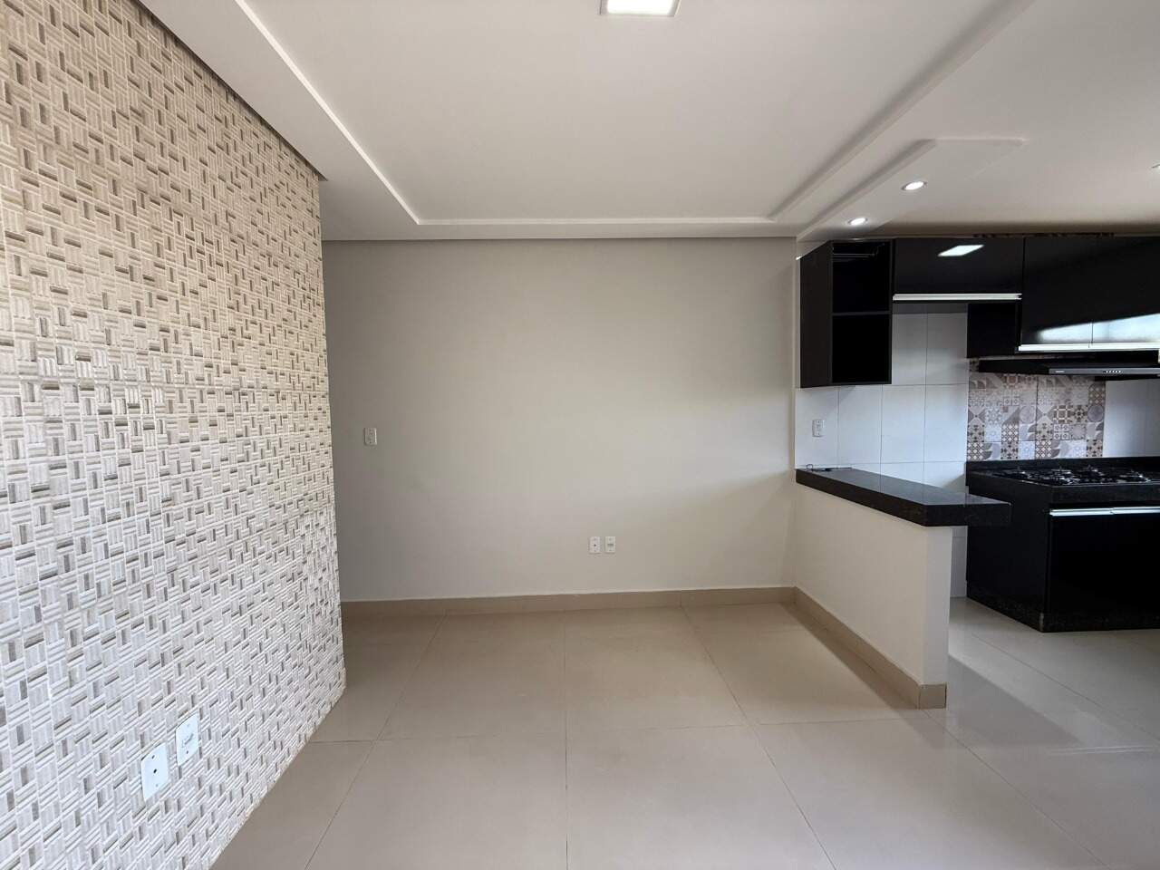 Casa 2 quartos para aluguel Jardim Olímpico 70m² Montes Claros MG: Sala2