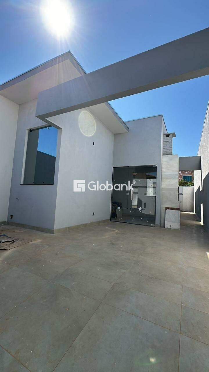 Casa 3 quartos à venda Loteamento Novo Primavera 60m² Montes Claros MG: 