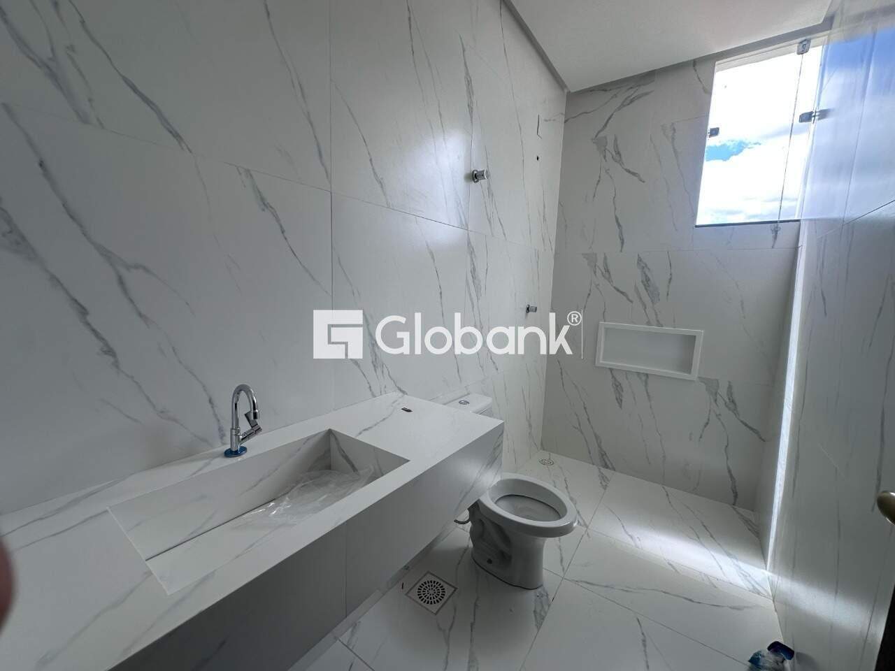 Sobrado 2 quartos à venda Vila Campos 67,5m² Montes Claros MG: Banheiro