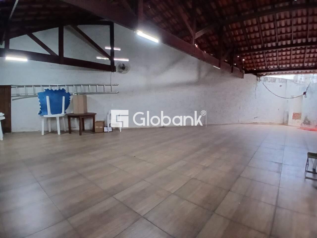 Casa 5 quartos à venda Cidade Santa Maria 420m² Montes Claros MG: 