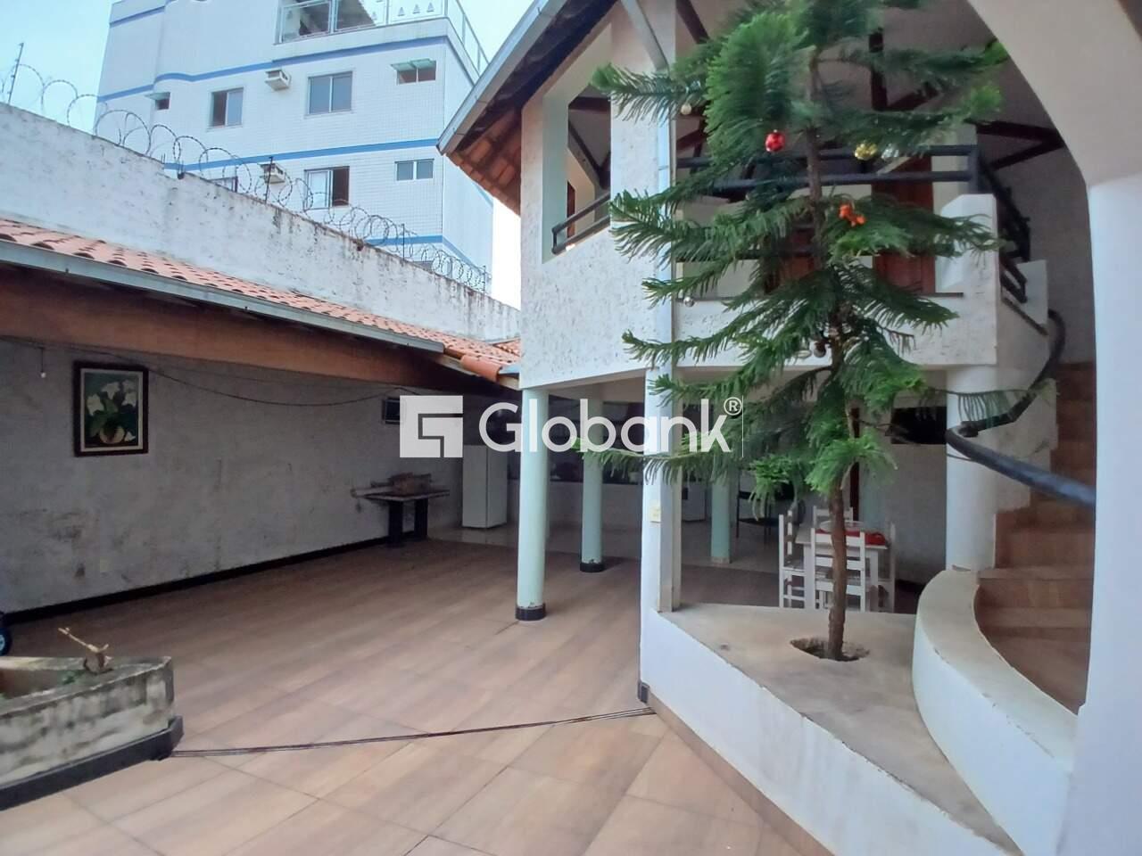 Casa 5 quartos à venda Cidade Santa Maria 420m² Montes Claros MG: 