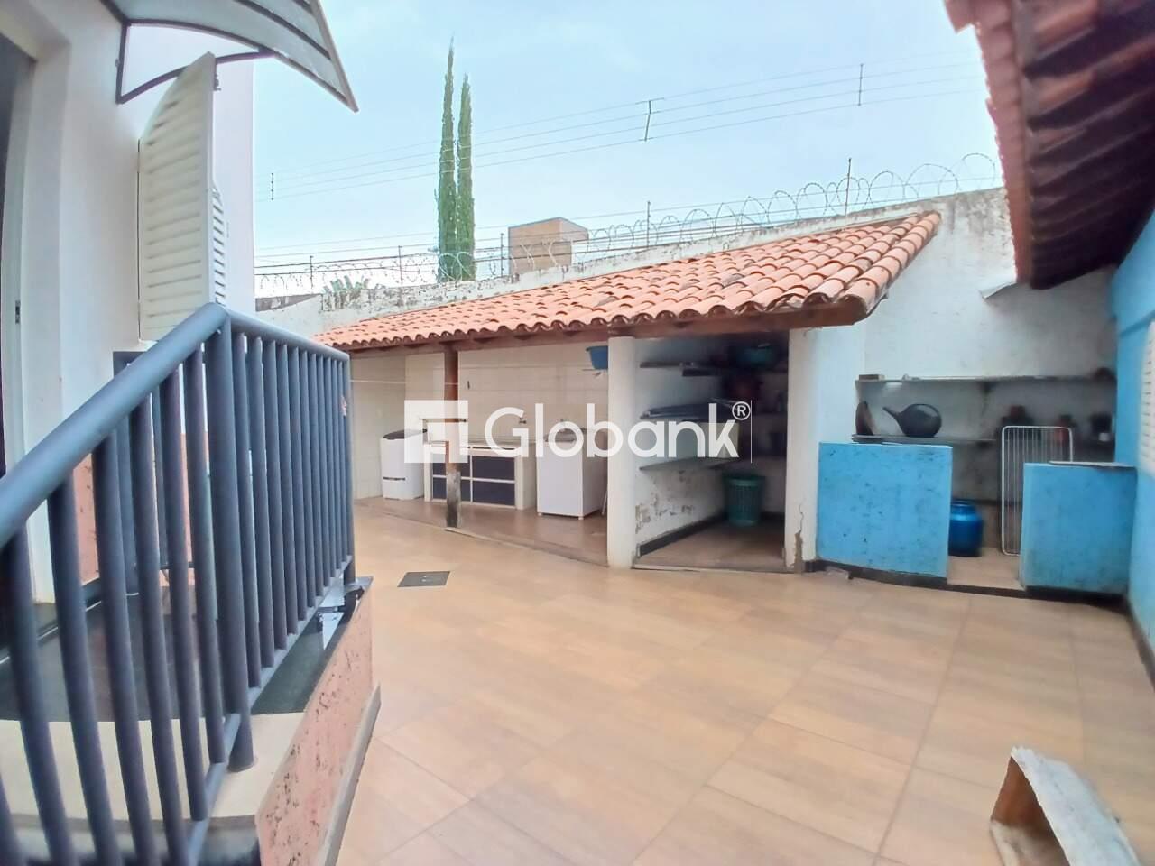 Casa 5 quartos à venda Cidade Santa Maria 420m² Montes Claros MG: 