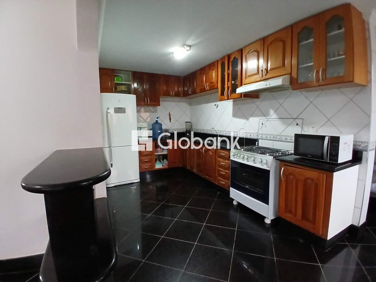 Casa 5 quartos à venda Cidade Santa Maria 420m² Montes Claros MG: 