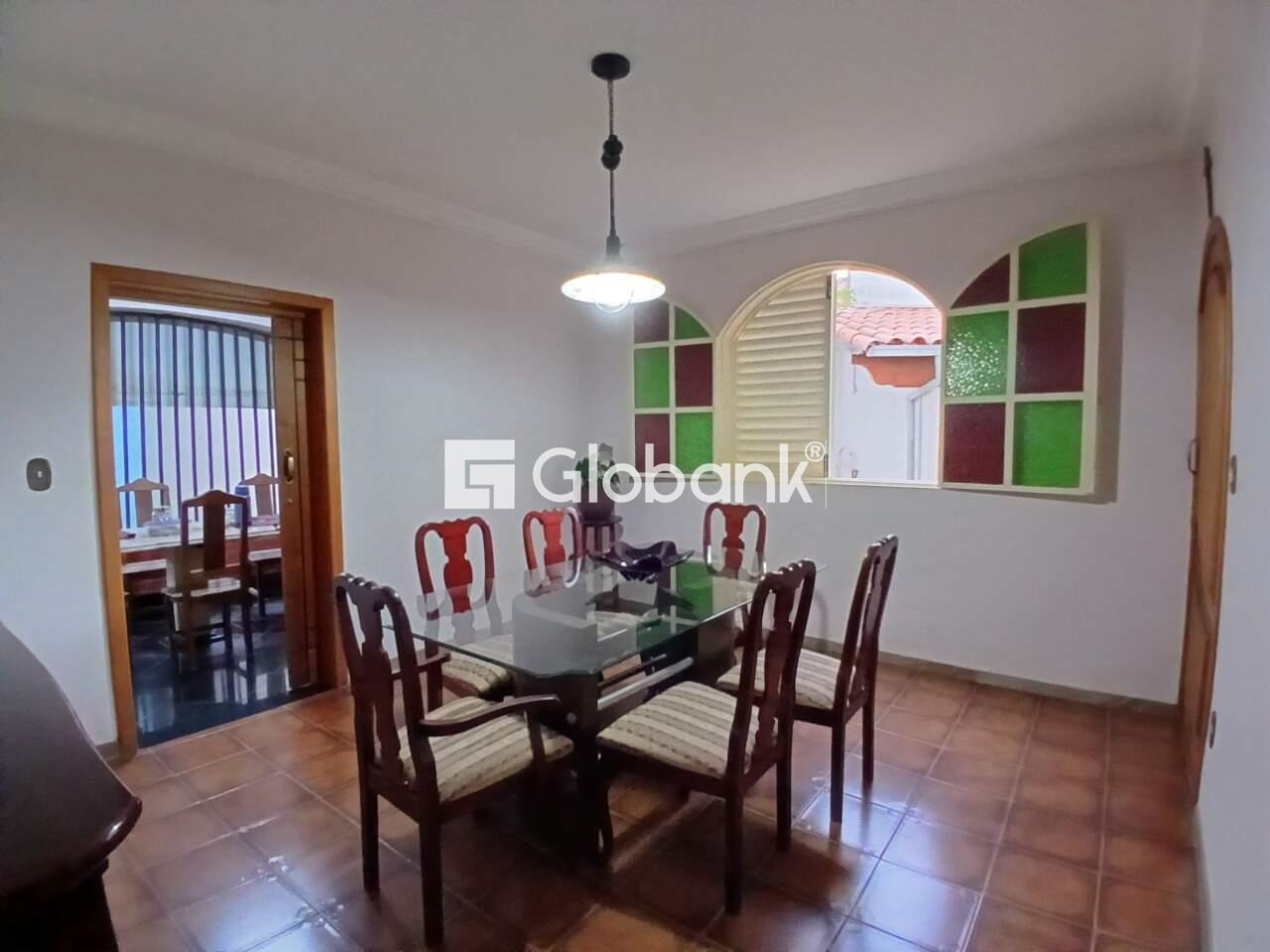 Casa 5 quartos à venda Cidade Santa Maria 420m² Montes Claros MG: 