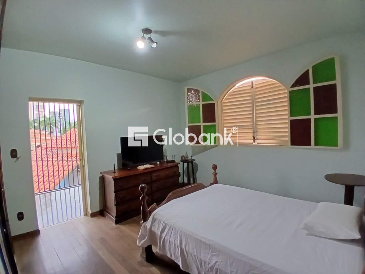 Casa 5 quartos à venda Cidade Santa Maria 420m² Montes Claros MG: 