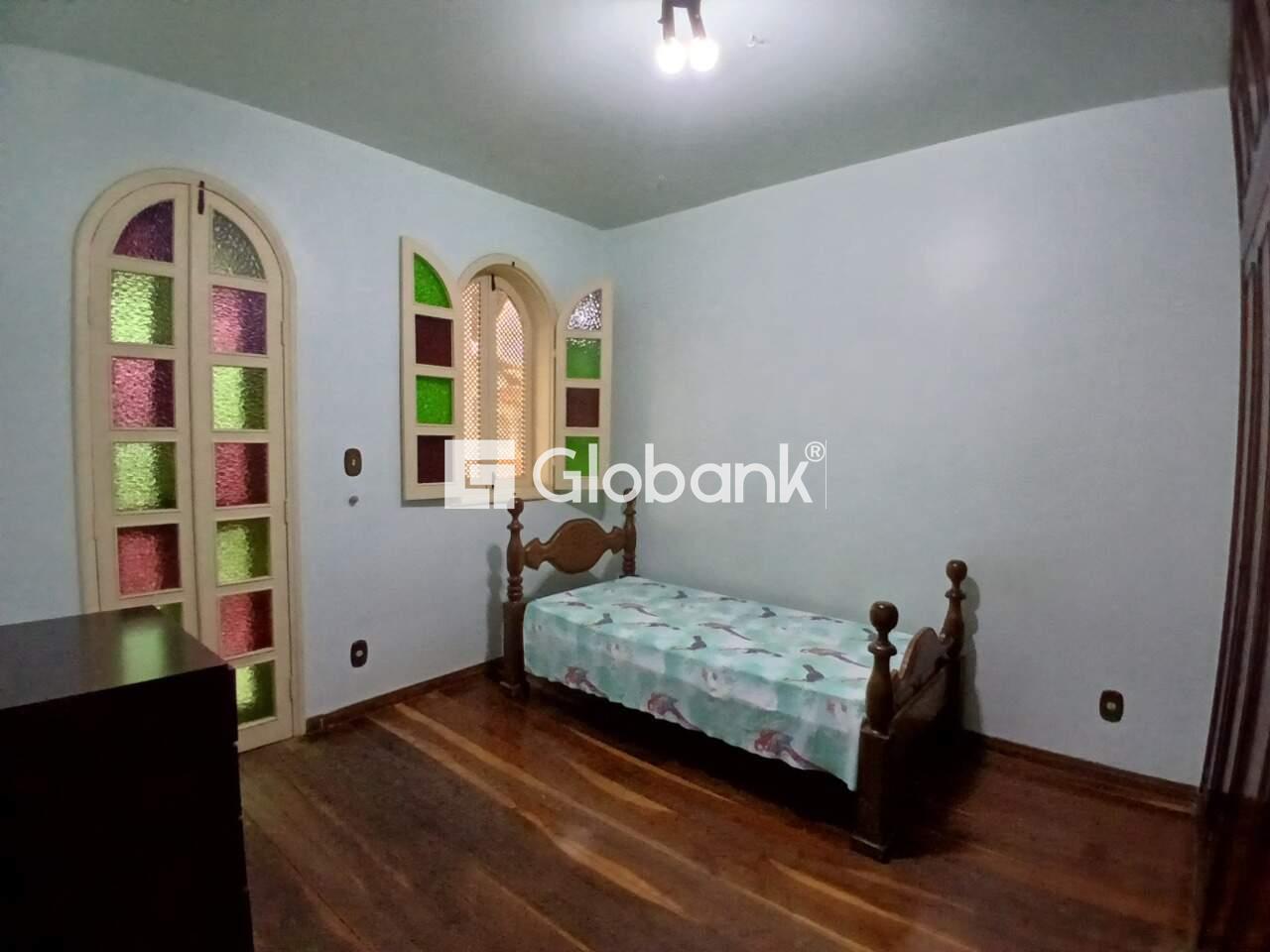 Casa 5 quartos à venda Cidade Santa Maria 420m² Montes Claros MG: 