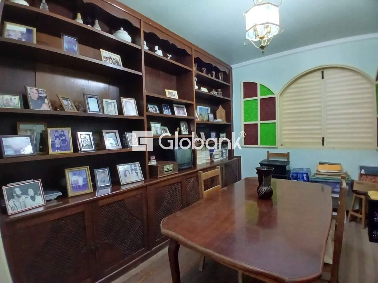 Casa 5 quartos à venda Cidade Santa Maria 420m² Montes Claros MG: 