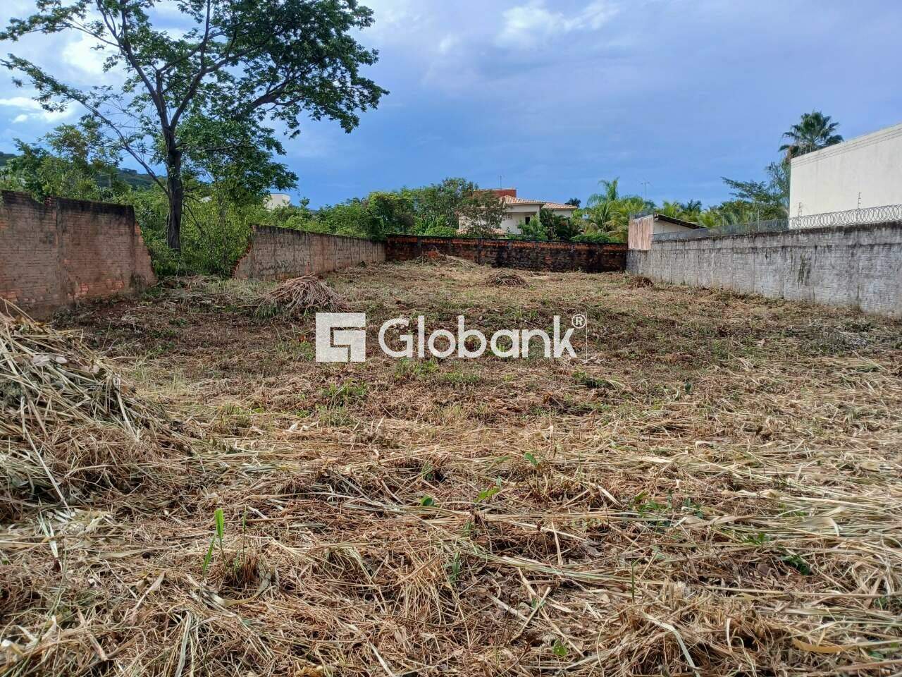 Terreno à venda Ibituruna 1.045m² Montes Claros MG: 