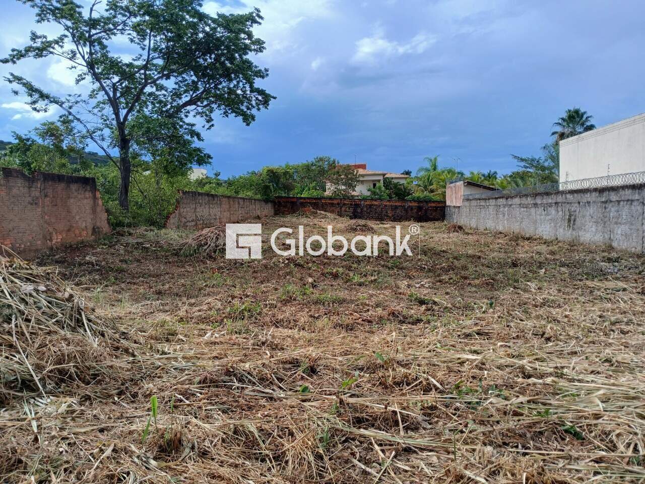 Terreno à venda Ibituruna 1.045m² Montes Claros MG: 