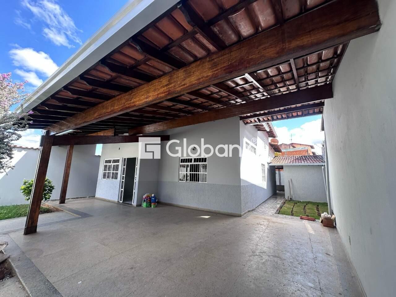 Casa 3 quartos à venda Cintra 180m² Montes Claros MG: 
