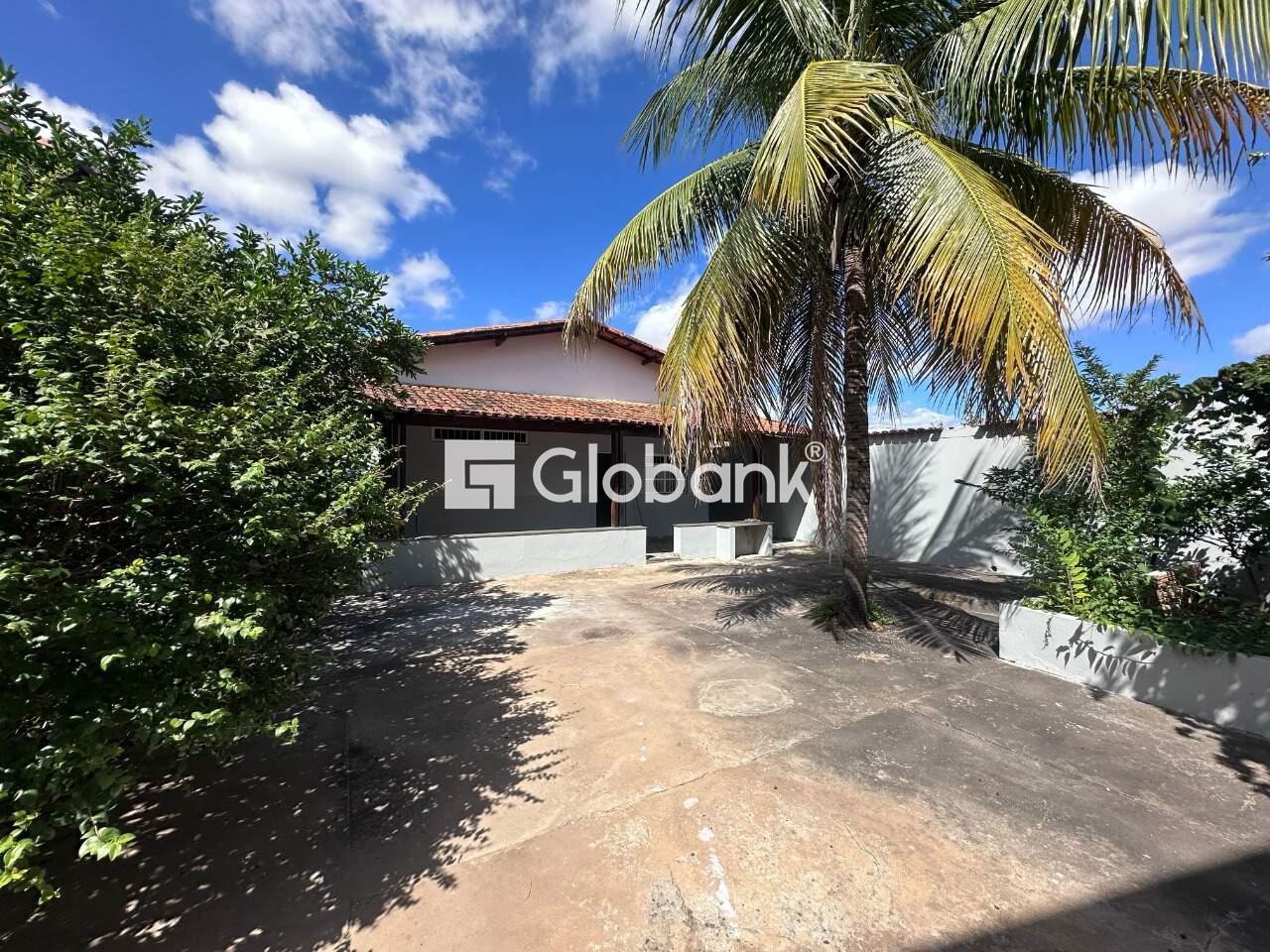 Casa 3 quartos à venda Cintra 180m² Montes Claros MG: 