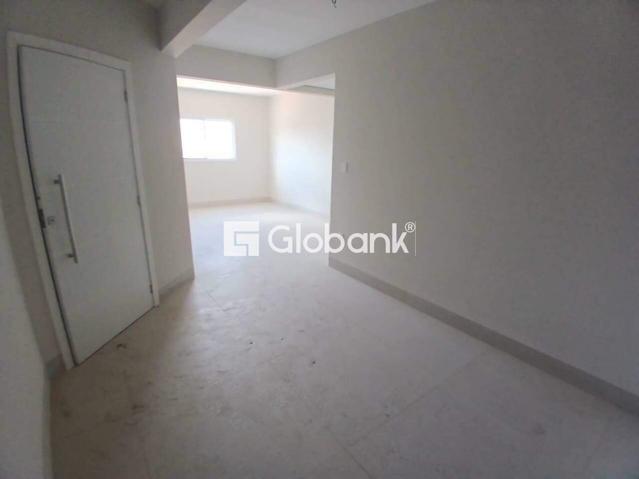 Apartamento 3 quartos à venda Cândida Câmara 0m² Montes Claros MG: Entrada