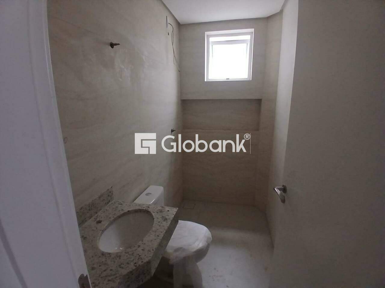 Apartamento 3 quartos à venda Cândida Câmara 0m² Montes Claros MG: Banheiro