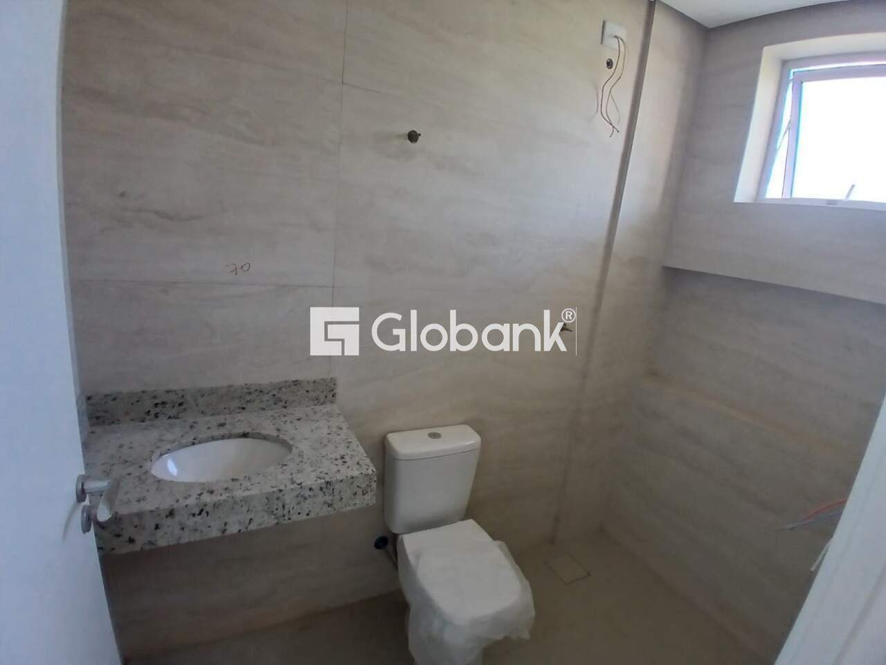 Apartamento 3 quartos à venda Cândida Câmara 0m² Montes Claros MG: Banheiro