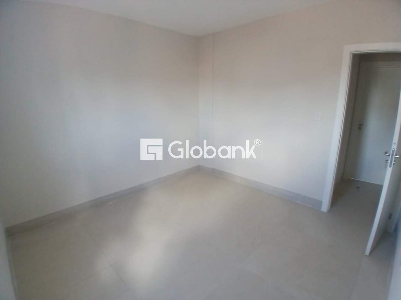 Apartamento 3 quartos à venda Cândida Câmara 0m² Montes Claros MG: 