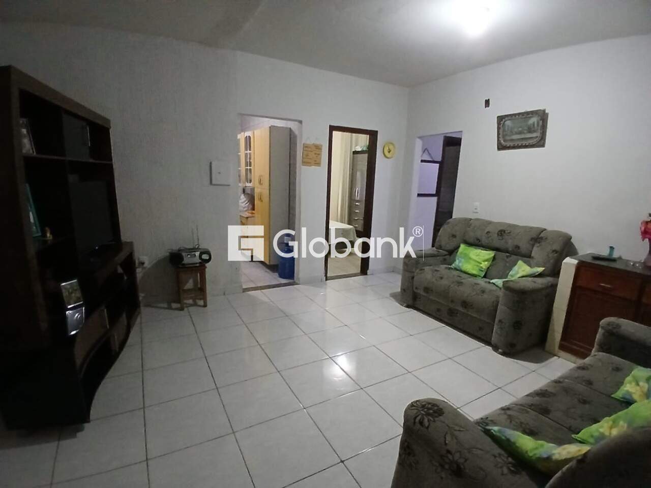 Casa 6 quartos à venda Major Prates 0m² Montes Claros MG: Casa 1