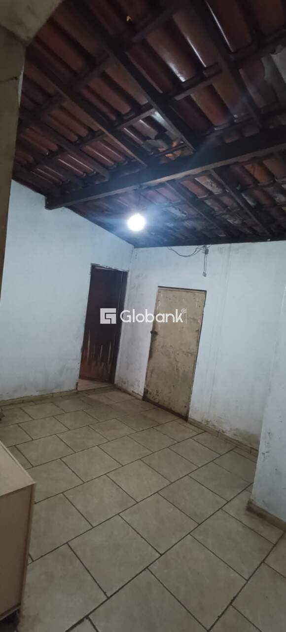 Alojamento 10 quartos à venda Nossa Senhora de Fátima 0m² Montes Claros MG: