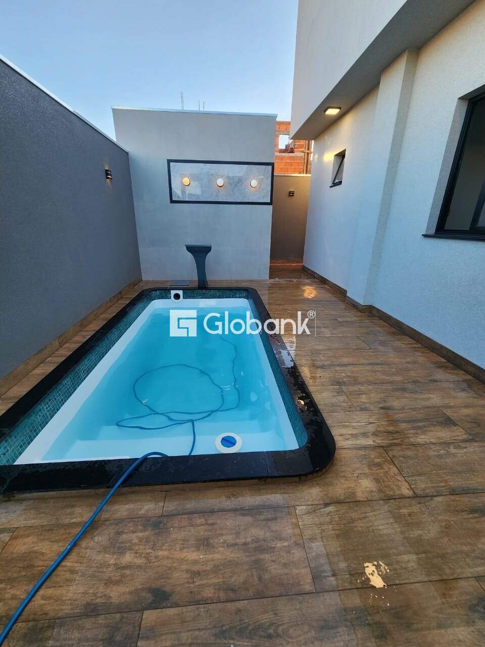 Casa em condomínio 3 quartos à venda Residencial Villa Segura 120m² Montes Claros MG: Foto piscina com cascata