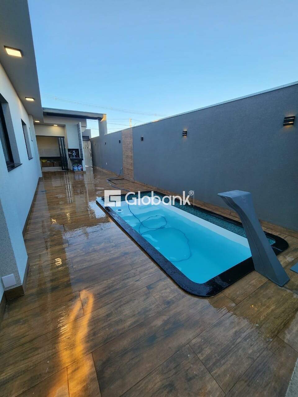 Casa em condomínio 3 quartos à venda Residencial Villa Segura 120m² Montes Claros MG: Piscina com cascata