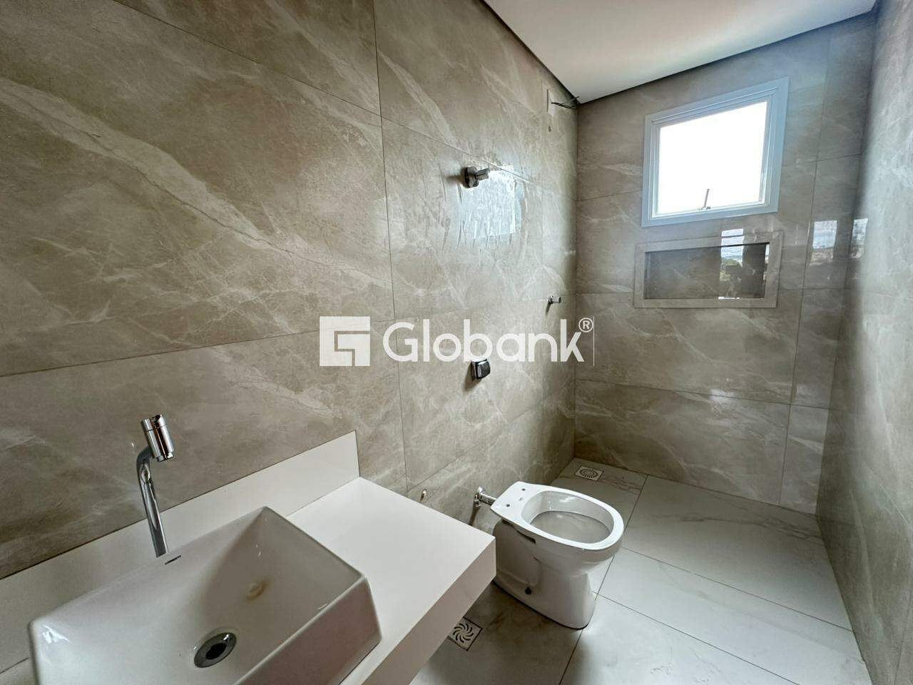 Apartamento 3 quartos para aluguel Major Prates 120m² Montes Claros MG: 