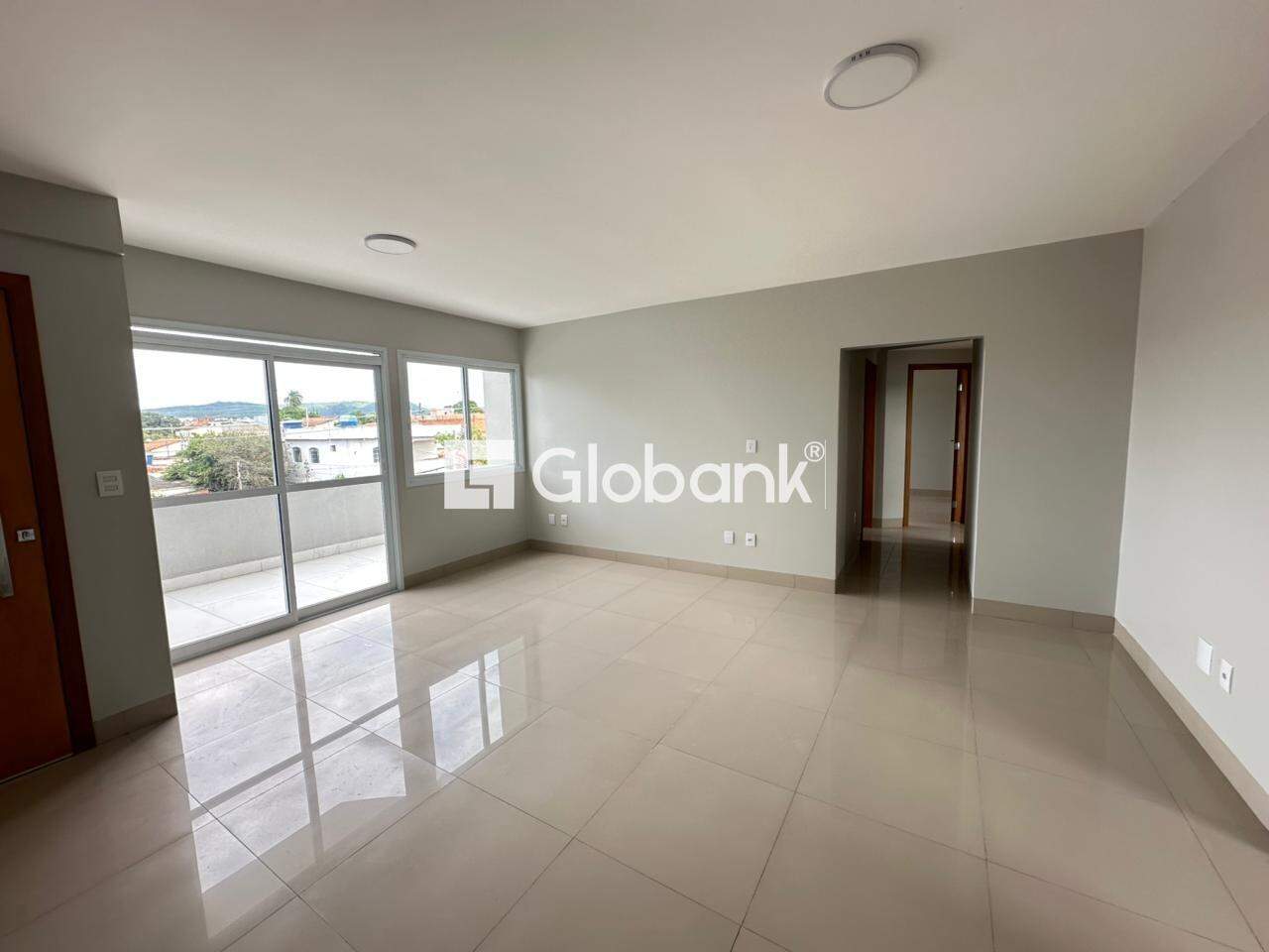 Apartamento 3 quartos para aluguel Major Prates 120m² Montes Claros MG: 