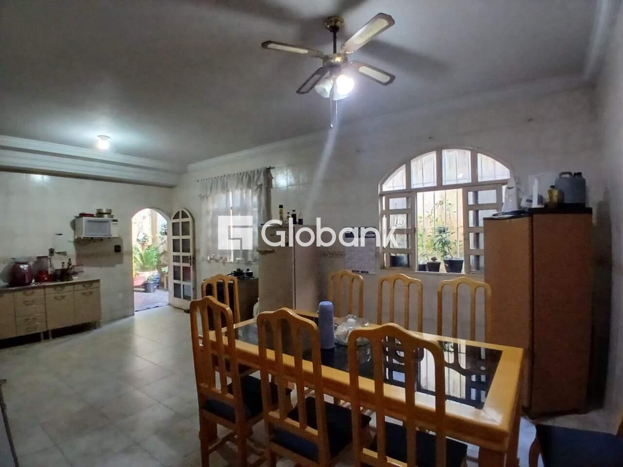 Casa 4 quartos à venda São José 320m² Montes Claros MG: Cozinha