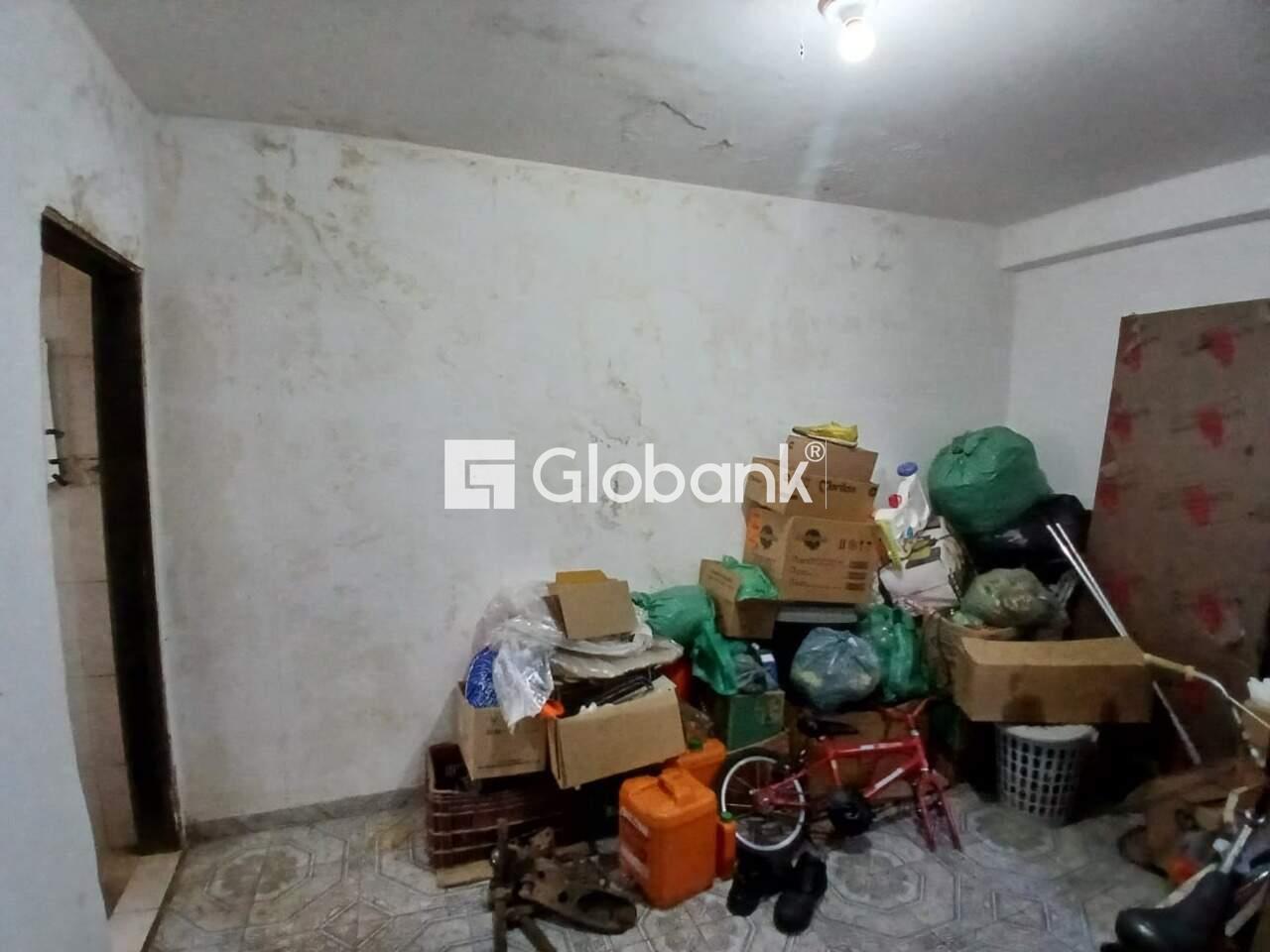 Casa 4 quartos à venda São José 320m² Montes Claros MG: 