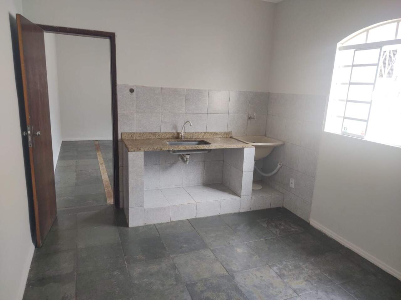 Kitnet 1 quarto para aluguel Morada do Sol 45m² Montes Claros MG: Cozinha