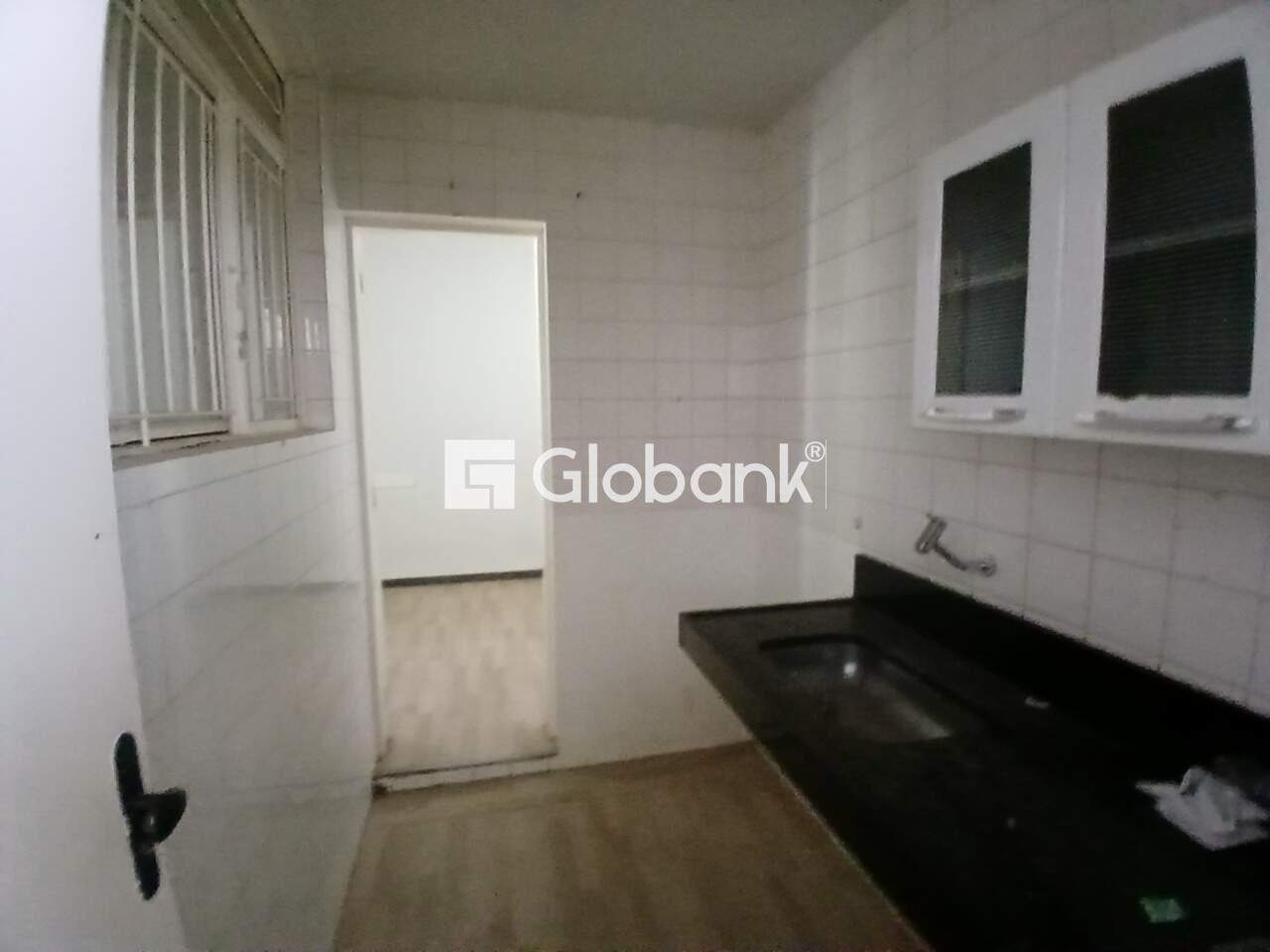 Casa comercial para aluguel Melo 152m² Montes Claros MG: Cozinha