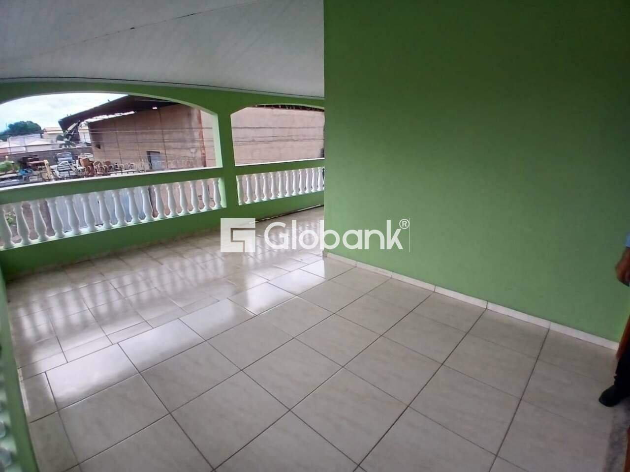 Sobrado 4 quartos à venda Santo Antônio 200m² Montes Claros MG: Varanda 2
