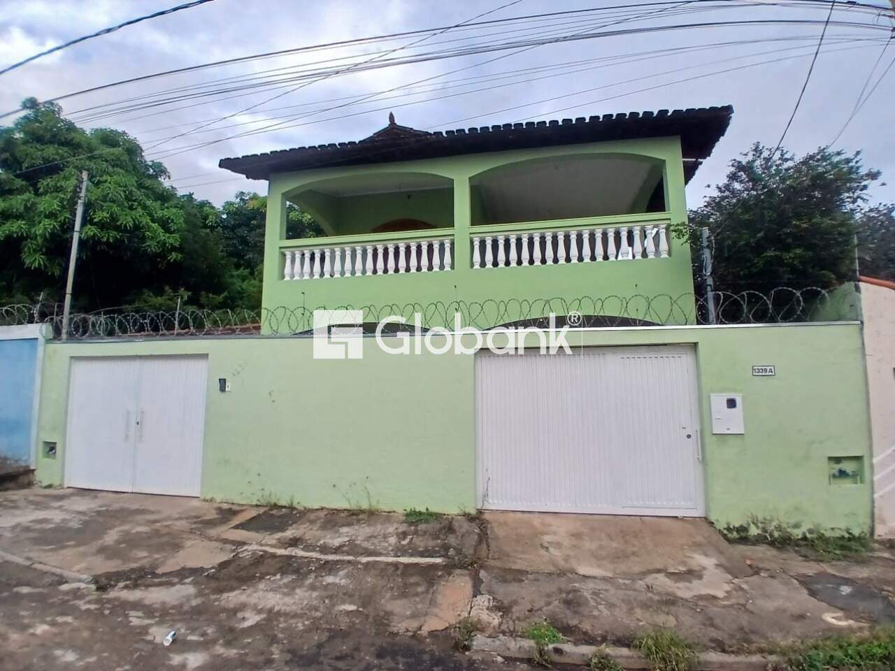 Sobrado 4 quartos à venda Santo Antônio 200m² Montes Claros MG: Fachada